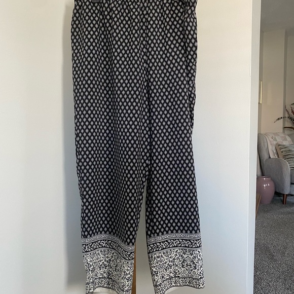 Blair black and white flowy pant - Picture 1 of 5